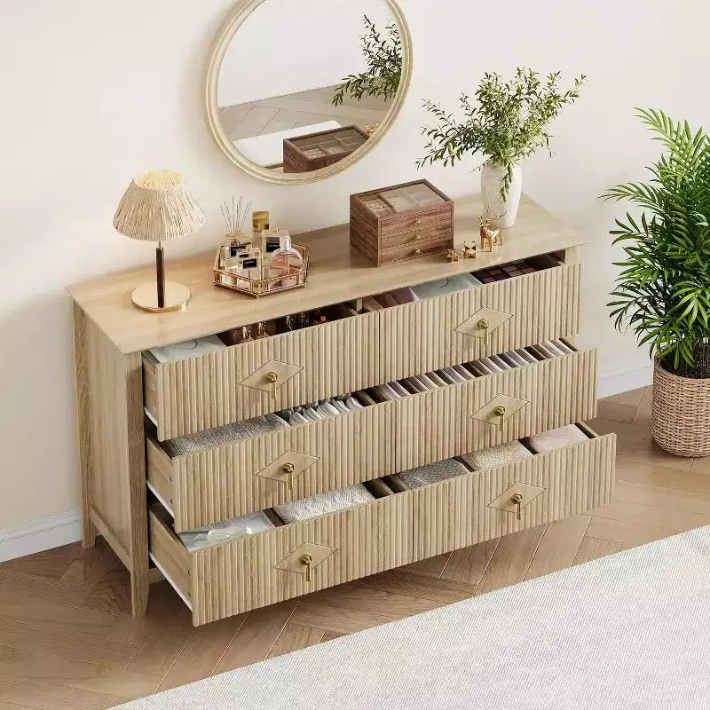 Commode de chambre avec tiroirs cannelés, style moderne