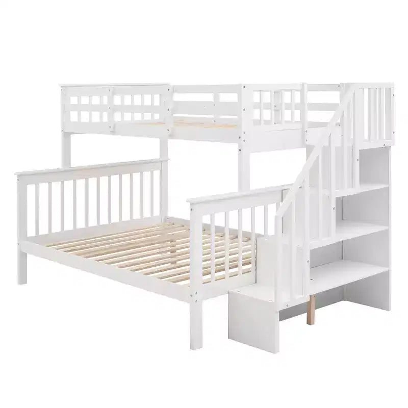 Lit superposé jumeau sur grand lit double avec escalier intégré